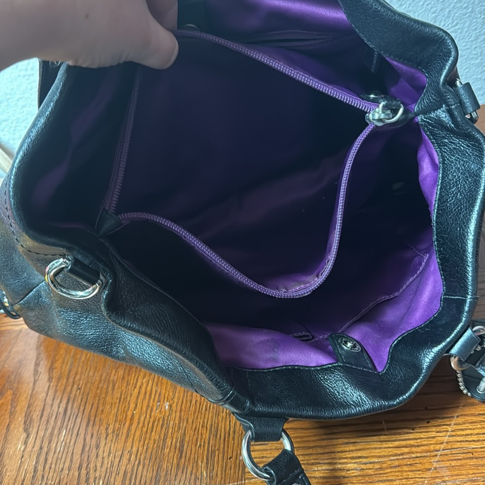 Black leather coach purse - Picture 4 of 5